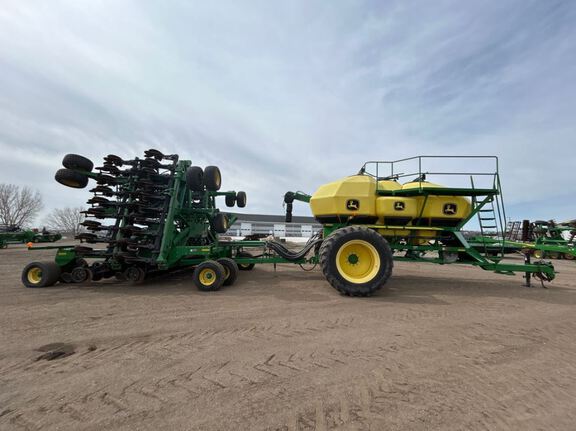 2013 John Deere 1890 Air Seeder