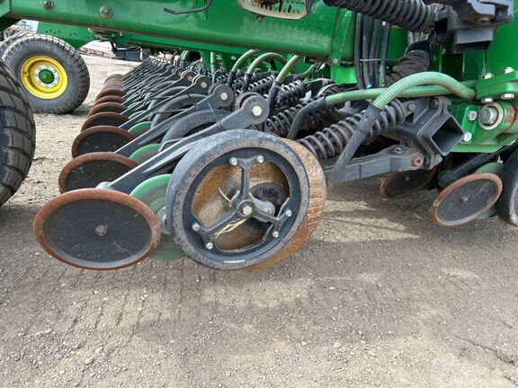 2013 John Deere 1890 Air Seeder