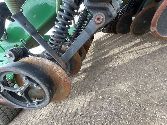 2013 John Deere 1890 Air Seeder