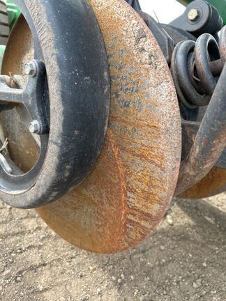 2013 John Deere 1890 Air Seeder