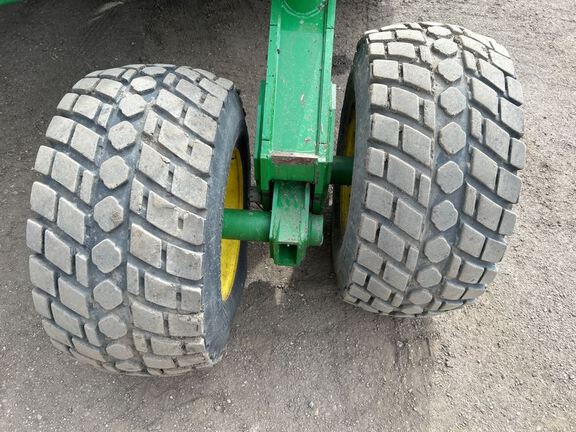2013 John Deere 1890 Air Seeder