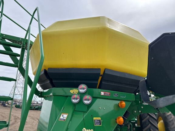 2013 John Deere 1890 Air Seeder