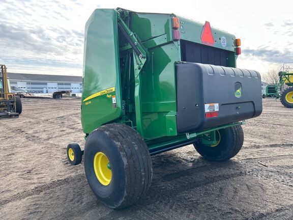 2023 John Deere 560M Baler/Round