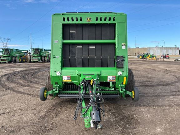 2023 John Deere 560M Baler/Round