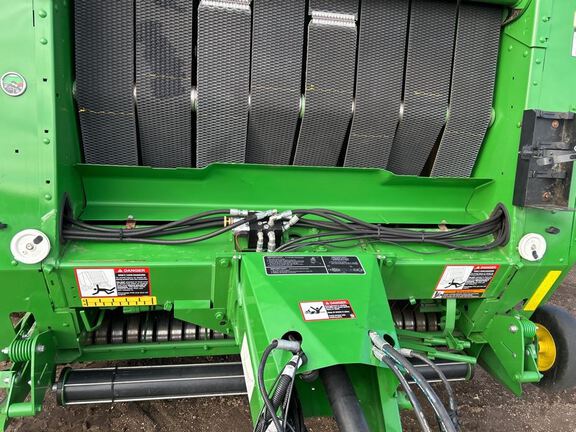 2023 John Deere 560M Baler/Round