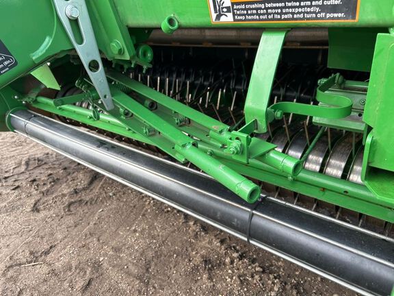 2023 John Deere 560M Baler/Round