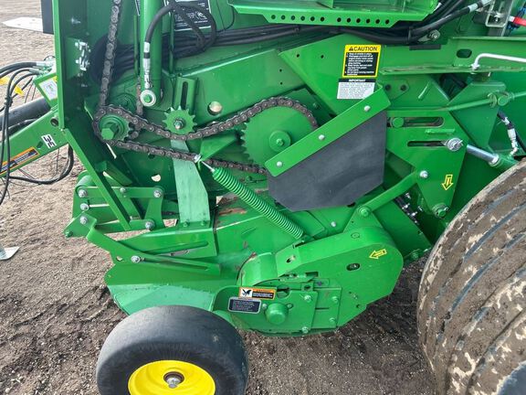 2023 John Deere 560M Baler/Round