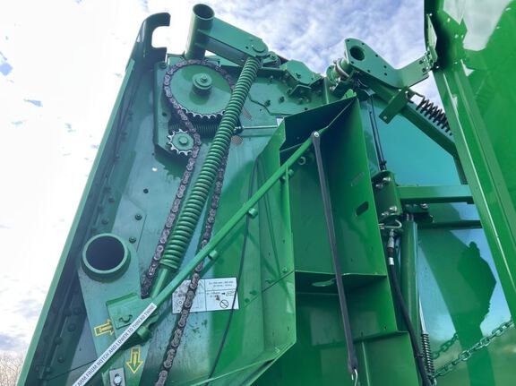 2023 John Deere 560M Baler/Round