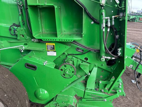 2023 John Deere 560M Baler/Round