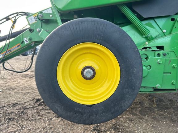 2023 John Deere 560M Baler/Round