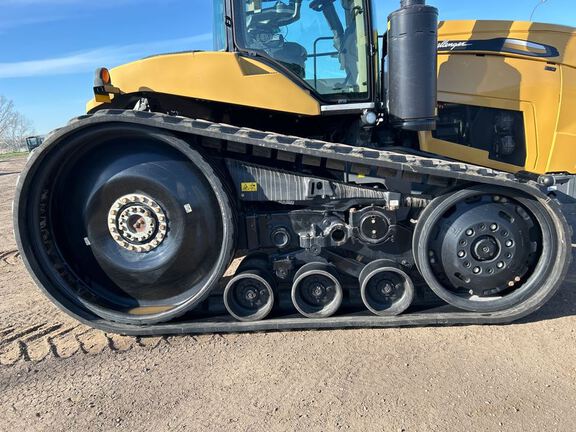 2018 AGCO MT738 Tractor Rubber Track