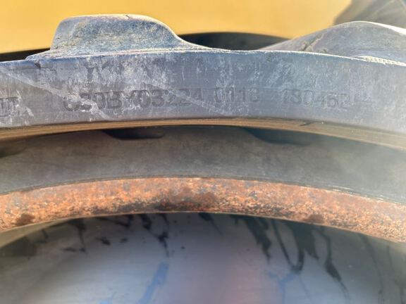 2018 AGCO MT738 Tractor Rubber Track