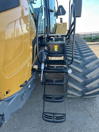 2018 AGCO MT738 Tractor Rubber Track