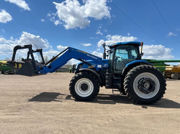 2010 New Holland T7050 Tractor