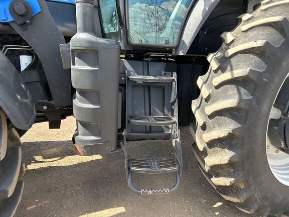 2010 New Holland T7050 Tractor
