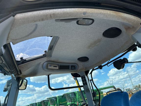 2010 New Holland T7050 Tractor