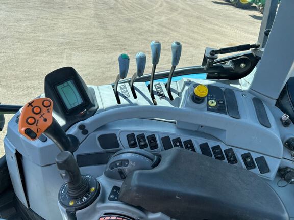 2010 New Holland T7050 Tractor