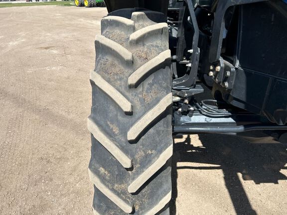 2010 New Holland T7050 Tractor