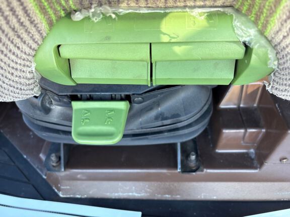 2013 John Deere R450 Windrower