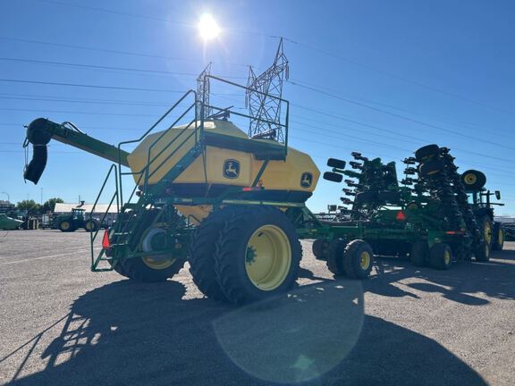 2016 John Deere 1890 Air Seeder