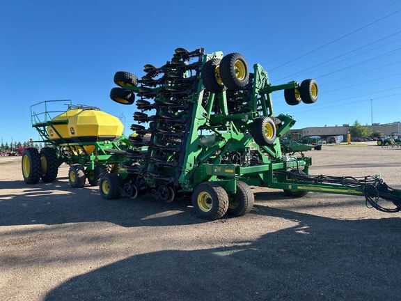 2016 John Deere 1890 Air Seeder