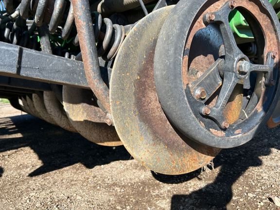 2016 John Deere 1890 Air Seeder