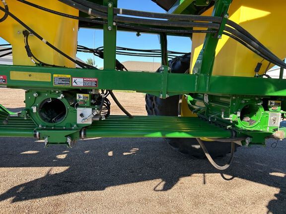 2016 John Deere 1890 Air Seeder