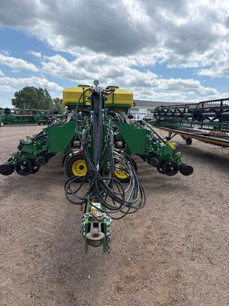 2026 John Deere DB60 Planter