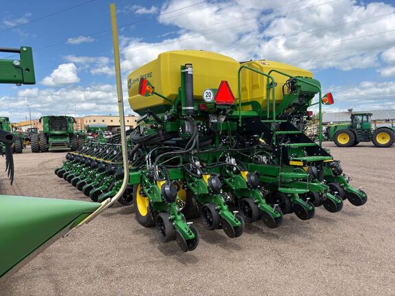 2026 John Deere DB60 Planter