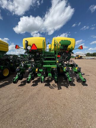 2026 John Deere DB60 Planter