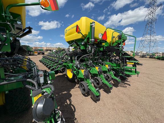 2026 John Deere DB60 Planter