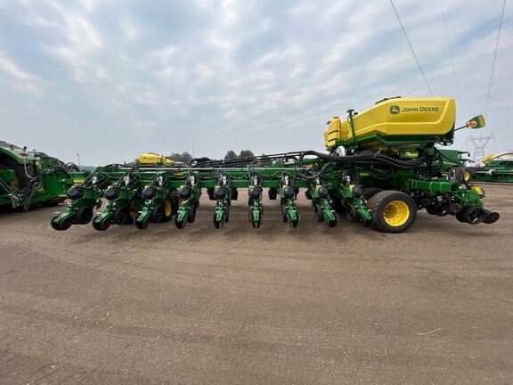 2026 John Deere DB60 Planter
