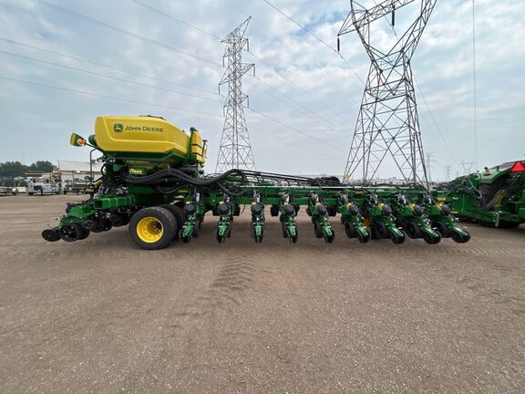 2026 John Deere DB60 Planter