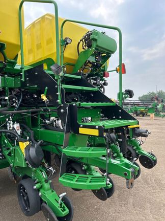 2026 John Deere DB60 Planter
