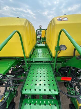2026 John Deere DB60 Planter