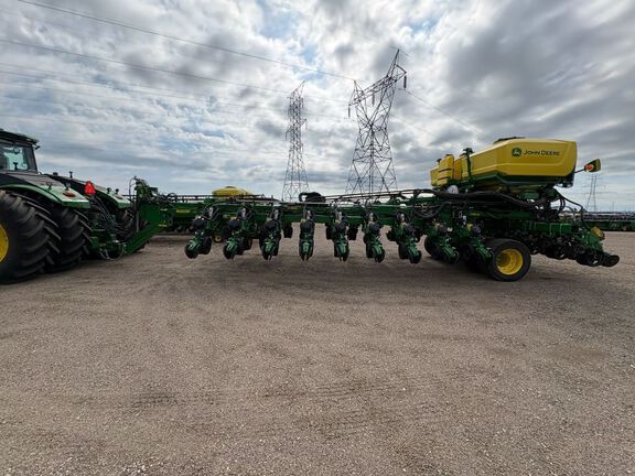 2026 John Deere DB60 Planter