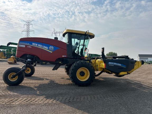 2015 New Holland SR130 Windrower