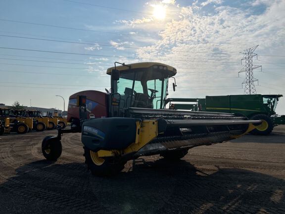 2015 New Holland SR130 Windrower
