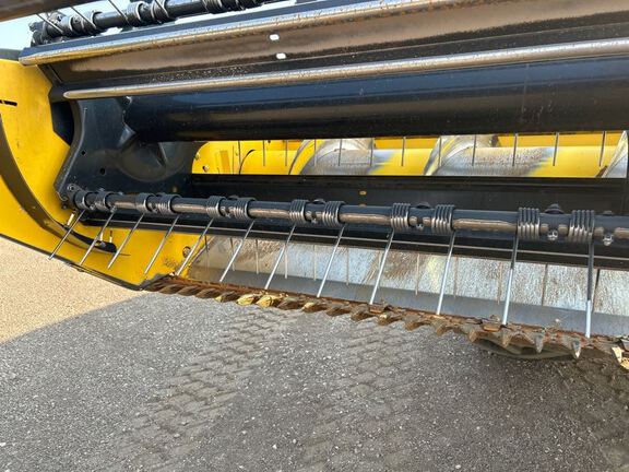 2015 New Holland SR130 Windrower