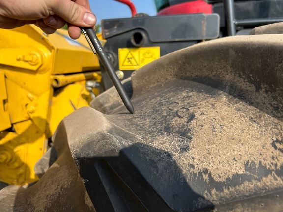 2015 New Holland SR130 Windrower