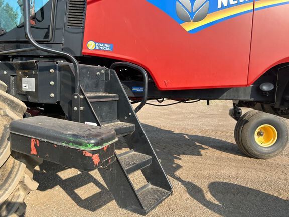 2015 New Holland SR130 Windrower