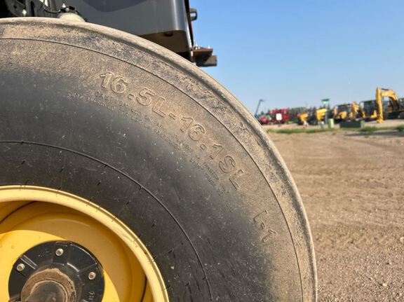 2015 New Holland SR130 Windrower
