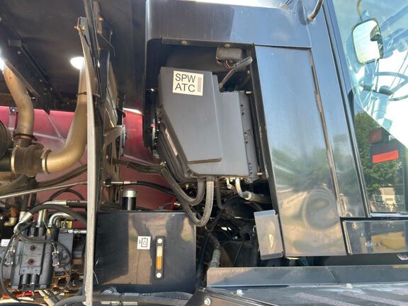 2015 New Holland SR130 Windrower