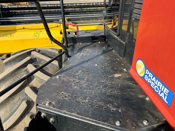2015 New Holland SR130 Windrower