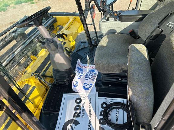 2015 New Holland SR130 Windrower