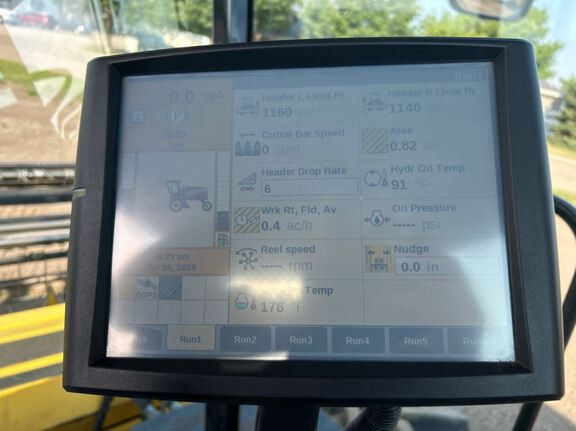 2015 New Holland SR130 Windrower