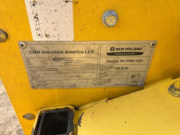 2015 New Holland SR130 Windrower