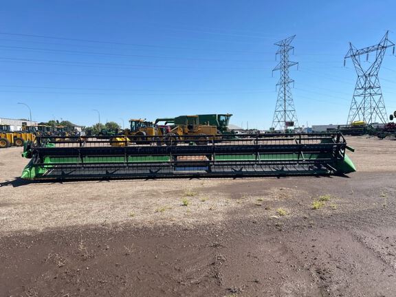 2012 John Deere 635D Header Combine