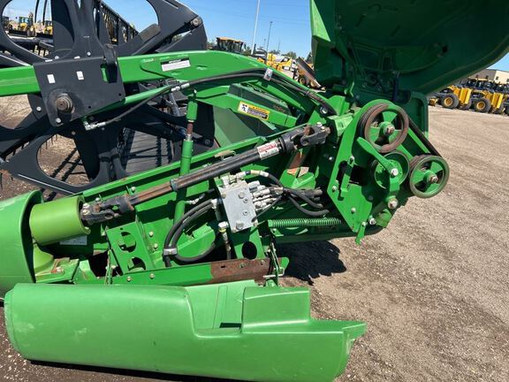 2012 John Deere 635D Header Combine