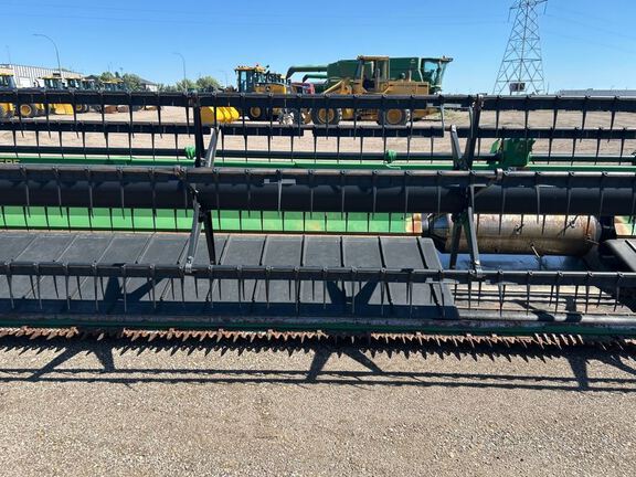 2012 John Deere 635D Header Combine